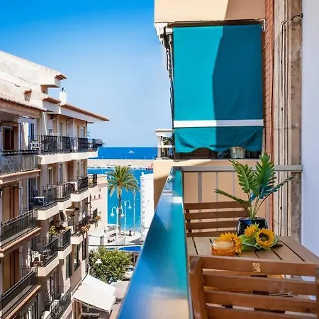 En Puerto De Lägenhet Jávea